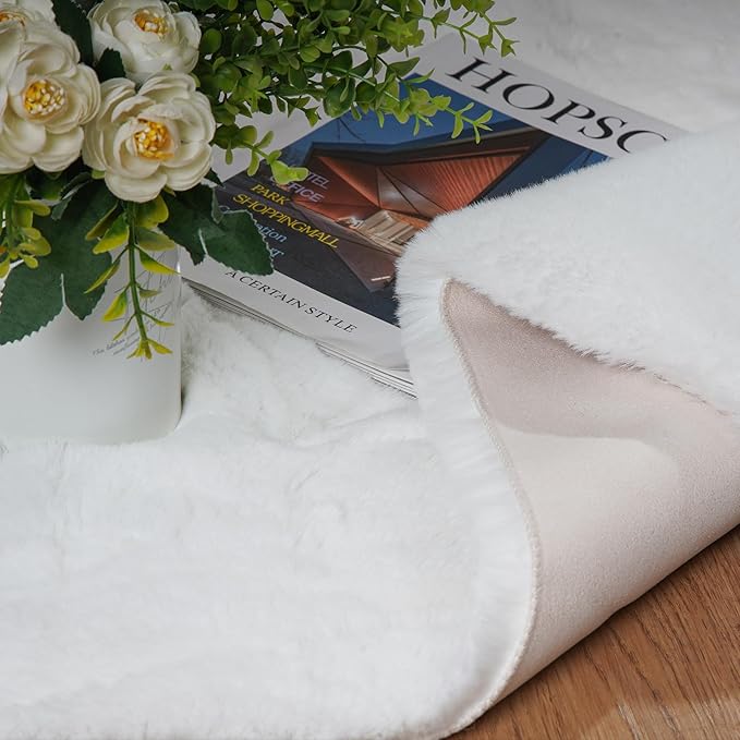 Latepis White Fluffy Faux Fur Rug 6x9 Machine Washable Area Rugs Faux Rabbit Fur Large Shag Rugs for Living Room Bedroom Nursery Rug Home Decor