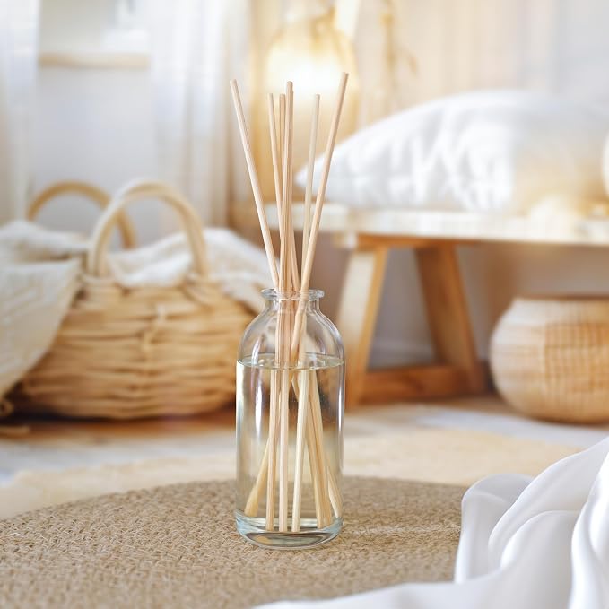 Urban Naturals Reed Diffuser Set, Christmas Night - Bathroom Shelf Décor | Cinnamon spice, Almond, Clove, Cedarwood, Fresh Balsam and Fir needle, Made in the USA