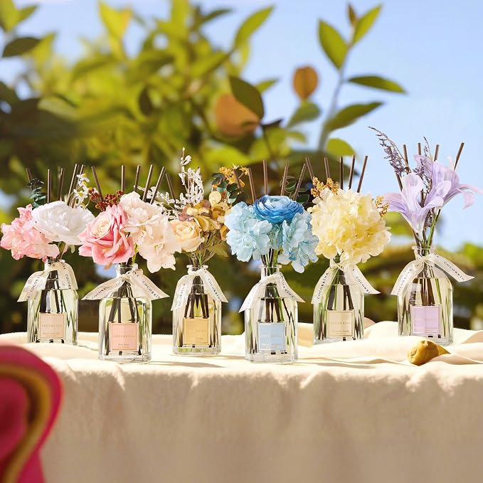 COCORRÍNA Reed Diffuser - Cashmere Vanilla 8.5 Fl.oz Flower Reed Diffuser with Sticks, Bedroom Bathroom Shelf Decor (Floral Basket Collection)