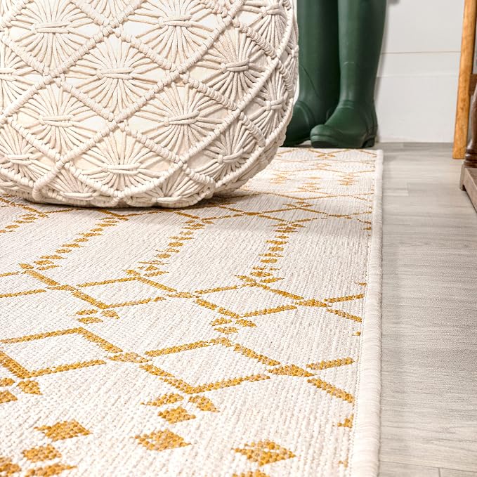 JONATHAN Y Moroccan Geometric Indoor Outdoor Round Area Rug 5 Ft Cream/Yellow, Ourika Textured Weave for Backyard, Patio, Porch, Easy-Cleaning, High Traffic, Pet-Friendly, Non-Shedding (SMB108J-5R)