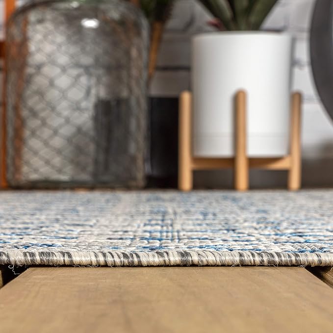 JONATHAN Y Moroccan Geometric Indoor Outdoor Round Area Rug 4 Ft Light Gray/Navy, Ourika Textured Weave for Backyard, Patio, Porch, Easy-Cleaning, High Traffic, Pet-Friendly, Non-Shedding SMB108A-4R