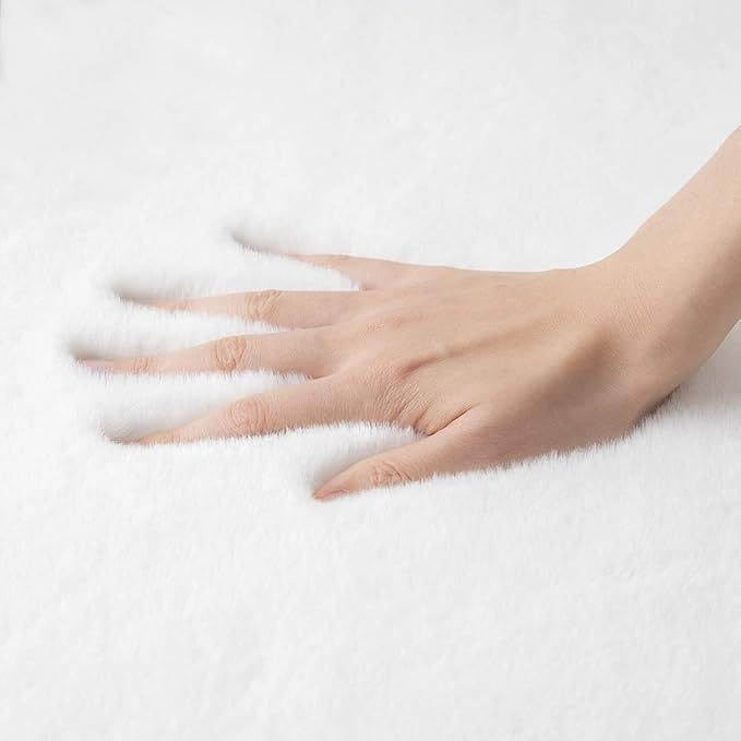 ORINOVA White Fluffy Living Room Rugs 6x9 Area Rug Washable Shag Rugs for Bedroom Faux Rabbit Fur Nursery Rug Rectangle Rug