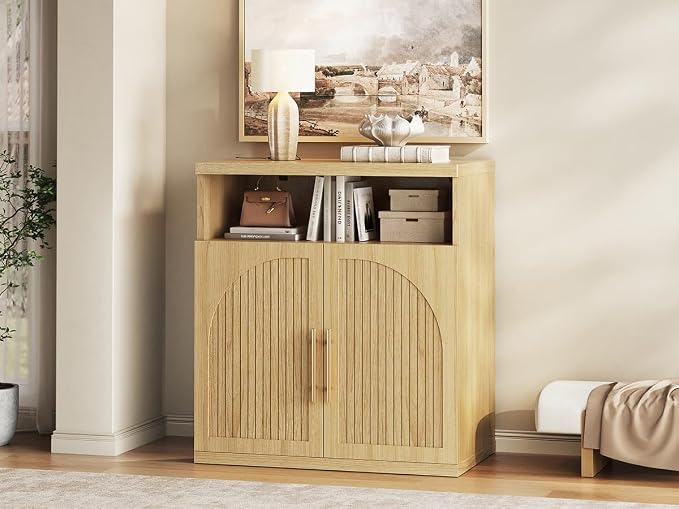 Fluted Buffet Cabinet with Storage, 31.5" Wide Wood Sideboard Credenza with Open Storage Shelf & Adjustable Shelves, Modern Kitchen Entryway Accent Table for Dining Room Living Room Hallway, Oak