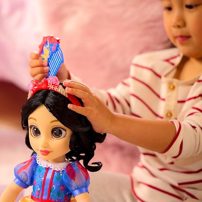 Disney Store Official Snow White Once Upon a Story Doll - Disney Princess Toys Featuring Reflective Eyes with 3D Pupil and Iris, Detailed Costume, Hair Comb & Shoes - Comes in Display Box - 16 Inches