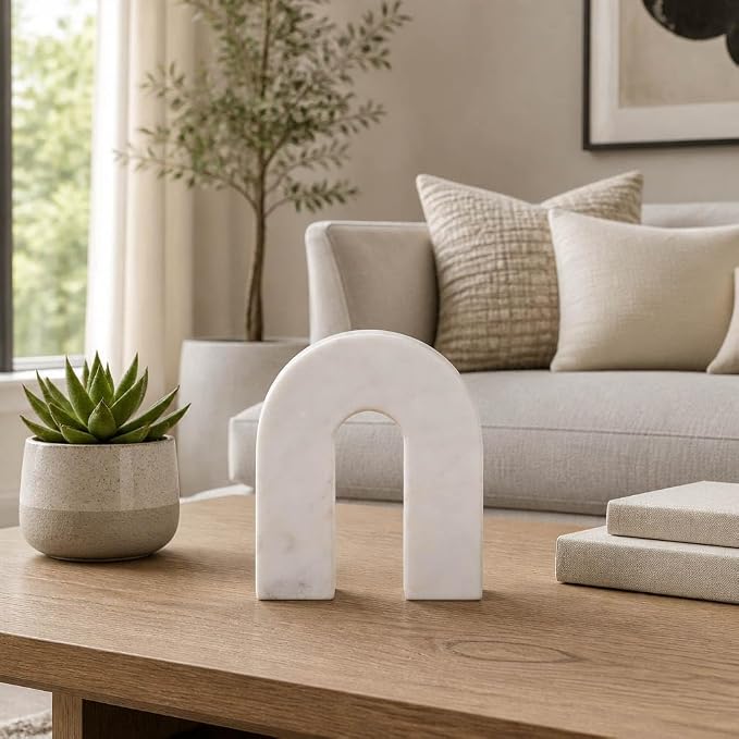 Sagebrook Home Marble Horseshoe Tabletop Decor White, Contemporary, 5" L x 2" W x 6" H