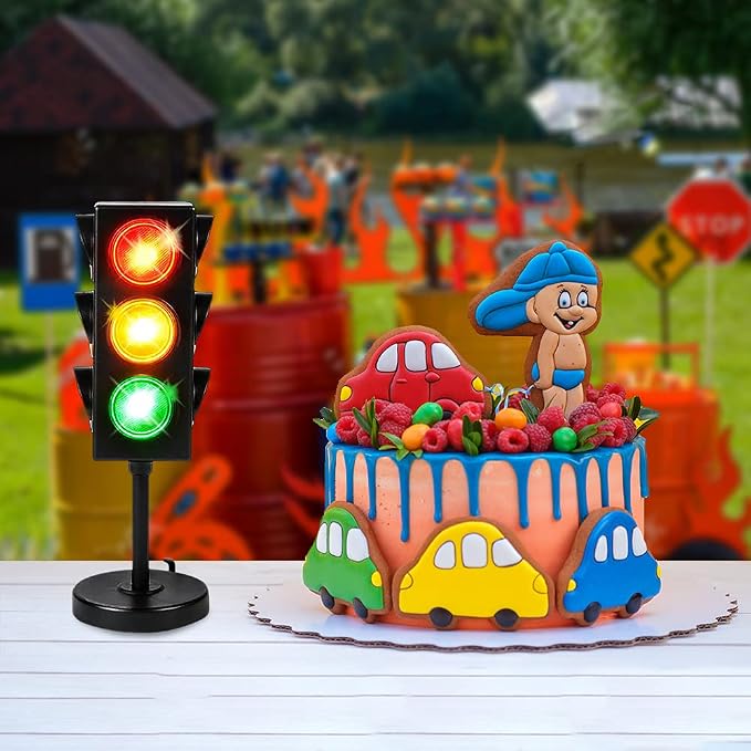 ArtCreativity Small Traffic Light Table Lamp for Kids, (Pack of 1), Bedside Lamp with Color Changing LEDs, Cool Nightlight for Girls and Boys, Decorative for Living Room, Bedroom, or Playroom