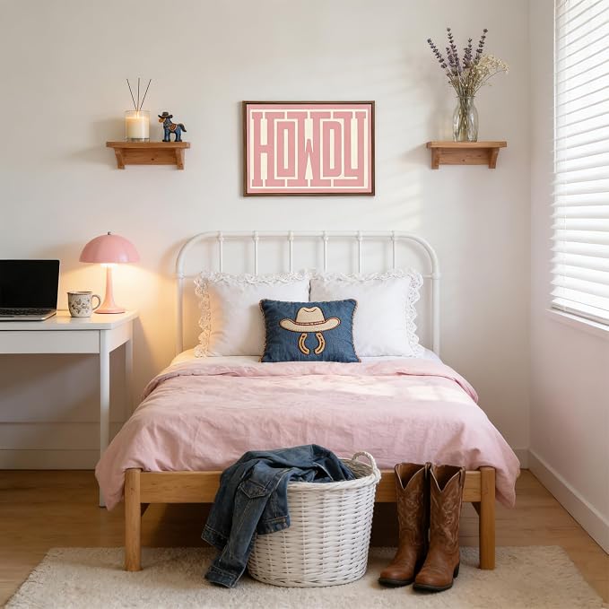 QIYFFBN Framed Howdy sign Western Cowgirl Picture Wall Art Pink Cream Preppy Canvas Painting Retro Southwestern Country Prints Wall Decor Farmhouse Living Room Bedroom For Teen Girls (8x10inch)