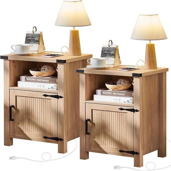 Joaxswe Boho Fluted Nightstand Set of 2 for Bedroom, 18" Rustic Night Stand with Charging Station, Modern Accent Bedside Tables with Open Storage Shelf & Door, Wooden End Table for Home, Natural Oak