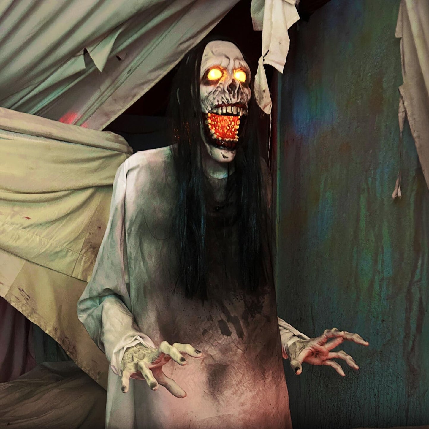 Haunted Hill Farm 5.9 ft. Animatronic Lurching Woman by Tekky, Halloween Animatronic, Scary Indoor House Prop & Decoration, Creepy Occult Horror Decor with Motion-Activated Lights & Sound, Life-Size
