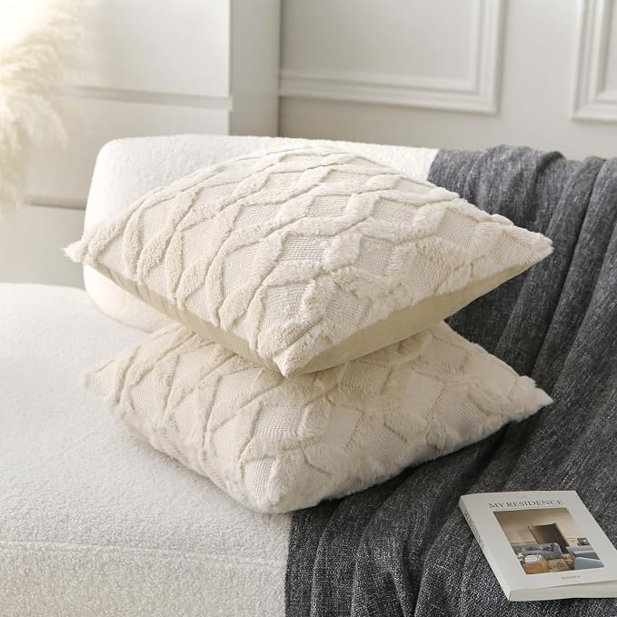 Decorative Throw Pillow with Inserts, Set of 2 Soft Faux Fur Throw Pillows, Square Boho Pillow for Couch, Bed, Sofa Decor (White(18" x 18"))