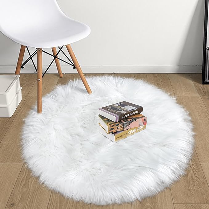 White Faux Fur Rug Small Round Fluffy Rug 2x2 Feet Round Rug for Kids Room Round Fuzzy Throw Rug for Bedroom Non-Slip Shag Faux Fur White Circle for Living Room Round Furry Rugs for Girls Room