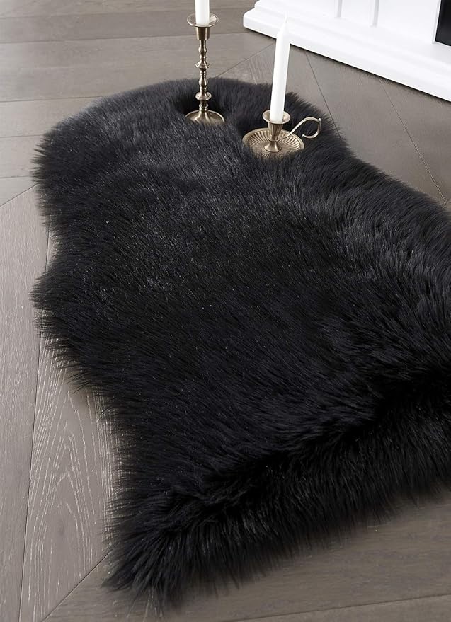 SERISSA Soft Faux Sheepskin Fur Rug Black Fluffy Area Rug Shag Rug Carpets for Bedroom Floor Living Room Decor 2 x 3 Feet