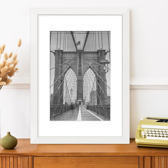LaVie Home 18 x 24 Poster Frame White, Display Pictures 16x20 with Mat or 18x24 Without Mat, Stable and Sturdy Picture Frame and Polished Plexiglass, Horizontal and Vertical Format of The Wall（1 Pack）