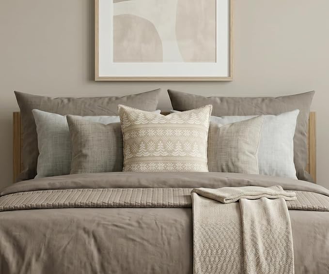 SanVia Cotton Throw Pillow Covers 20x20 – Handwoven Jacquard Texture, Fade-Resistant, No Pilling – Hidden Zipper, Decorative Cushion Cover for Sofa, Couch, Bed – Insert Not Included (Boho, Green)