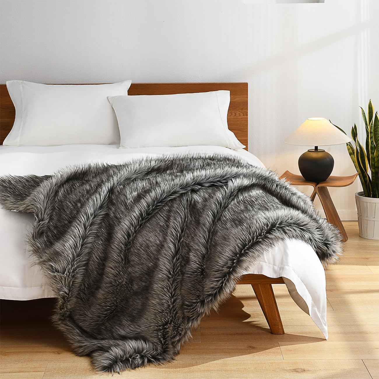 HORIMOTE HOME Luxury Plush Faux Fur Throw Blanket, Long Pile Grey with Black Tipped Blanket, Super Warm, Fuzzy, Elegant, Fluffy Decoration Blanket for Couch, Armchair, Sofa and Bed, 50''x 60''