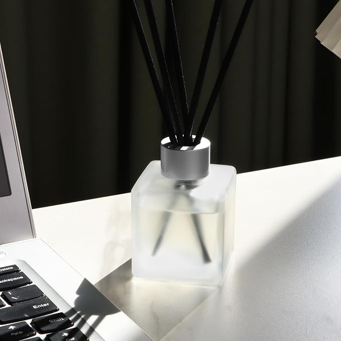 3-Pack Reed Diffuser Set, Gardenia/Lavender/Rose Scented Oil, Flower Aroma Essential Oils with Diffuser Sticks, Long Lasting Bathroom Air Freshener, Home Fragrance for Room Decor