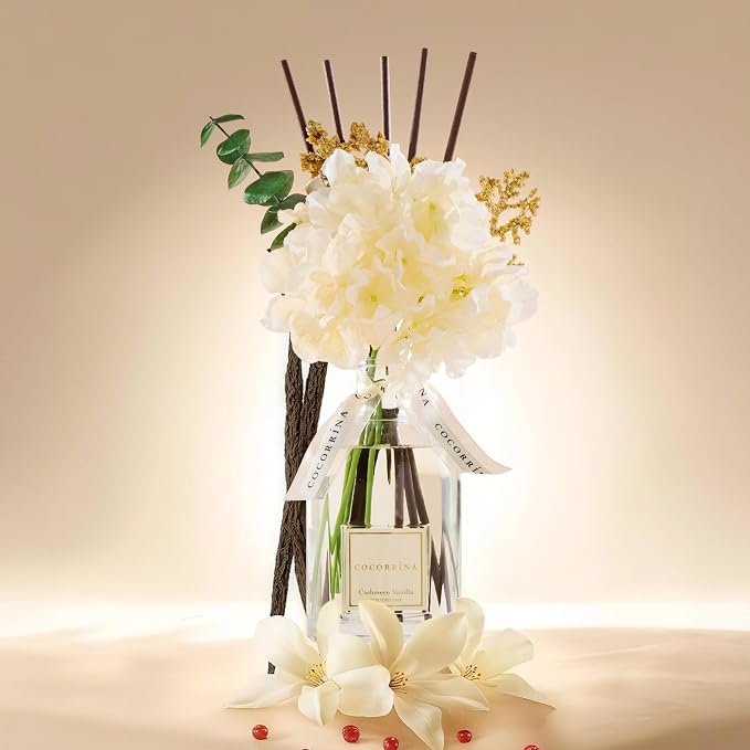 COCORRÍNA Reed Diffuser - Cashmere Vanilla 8.5 Fl.oz Flower Reed Diffuser with Sticks, Bedroom Bathroom Shelf Decor (Floral Basket Collection)