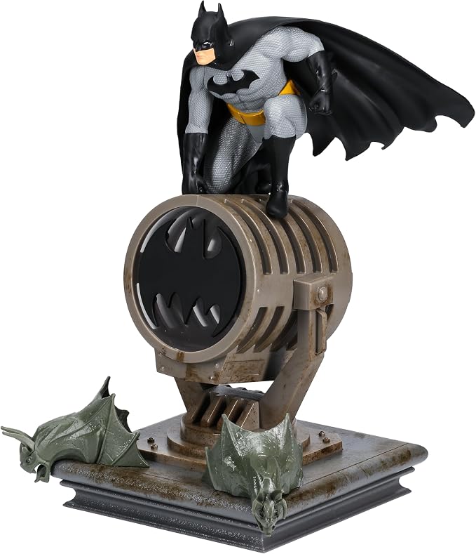 Paladone Batman Figurine Light - Officially Licensed DC Super Heroes Decor and Gift, Collectible Display Lamp Must Have for DC Comic Fans, USB Powered 27” LED Light