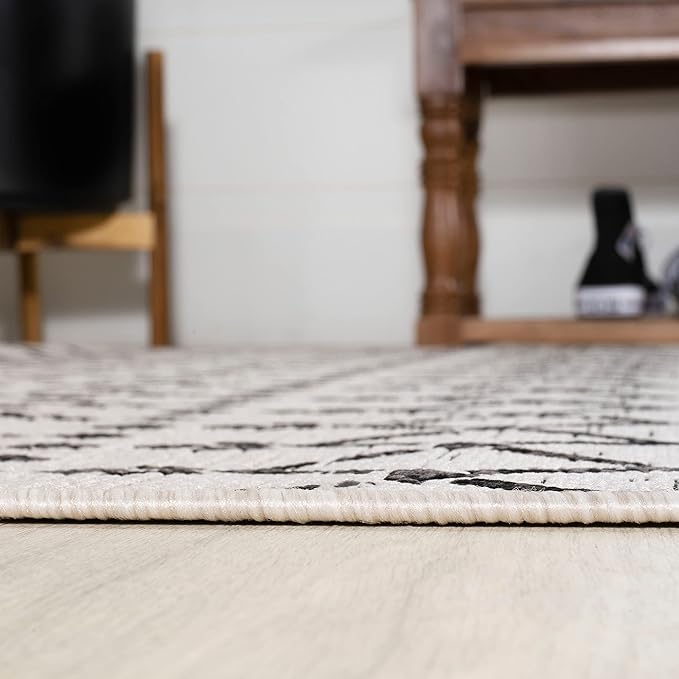 JONATHAN Y Moroccan Geometric Indoor Outdoor Square Area Rug 3X3 Cream/Black, Ourika Textured Weave for Backyard, Patio, Porch, Easy-Cleaning, High Traffic, Pet-Friendly, Non-Shedding (SMB108I-3SQ)