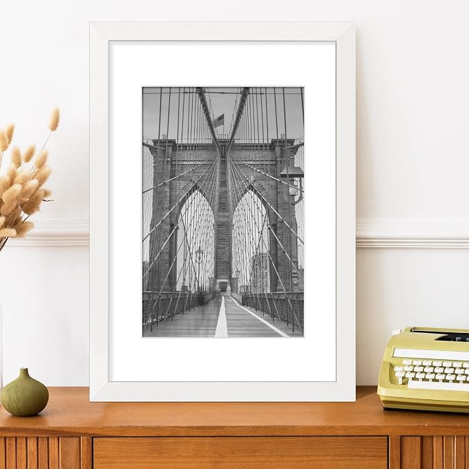 LaVie Home 16 x 24 Poster Frame White, Display Pictures 12x18 with Mat or 16x24 Without Mat, Stable and Sturdy Picture Frame and Polished Plexiglass, Horizontal and Vertical Format of The Wall（1 Pack）