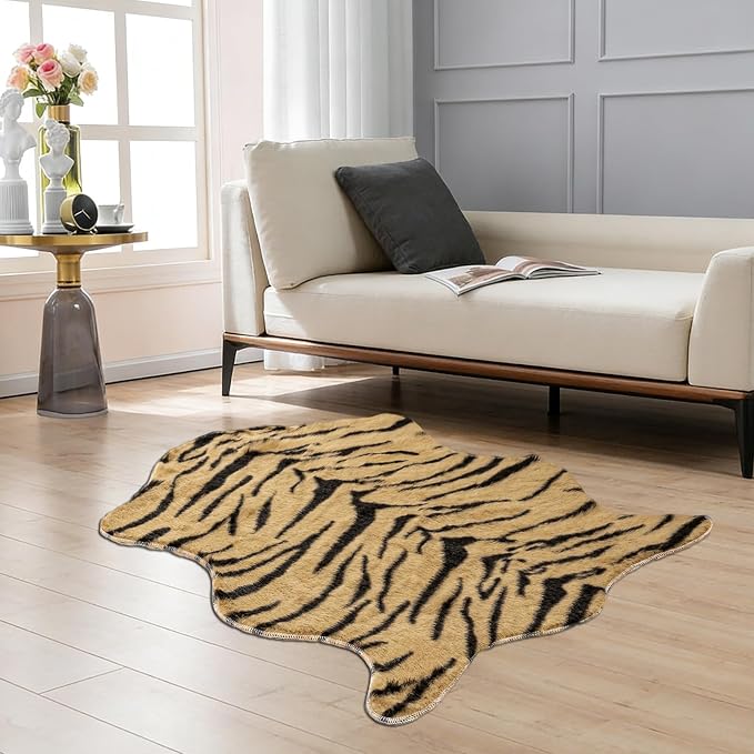 Tiger Print Rug, Faux Cowhide Area Rug Animal Printed Carpet Skin Fur Luxury Soft Faux Fur Rug for Living Room, Bed Room, 31.5x43.5 Inch