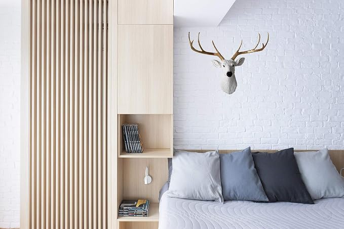 YJ Home Larger Faux Deer Head - Rustic Wall Decor Deer Antlers,Faux Taxidermy Animal Head Wall Decor - Handmade Farmhouse Decor (White haed gold antlers, 27.5''Wx20''H)