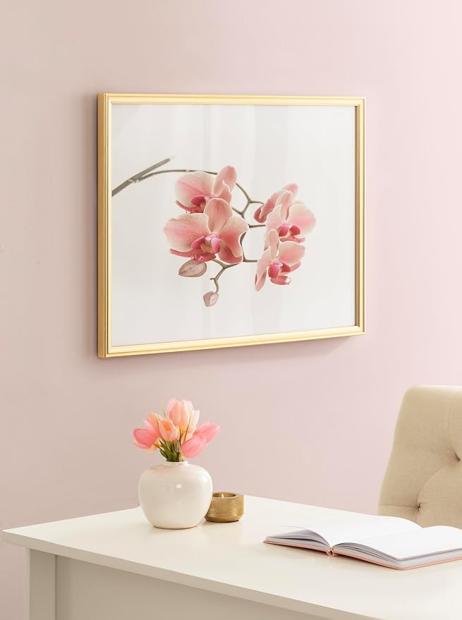 Kate and Laurel Adlynn Modern Rectangle Poster Frame, 20 x 26, Gold, Glam Large Photo Frame for Use as Movie Poster Display or Gallery Wall Piece in Living Room Wall Decor