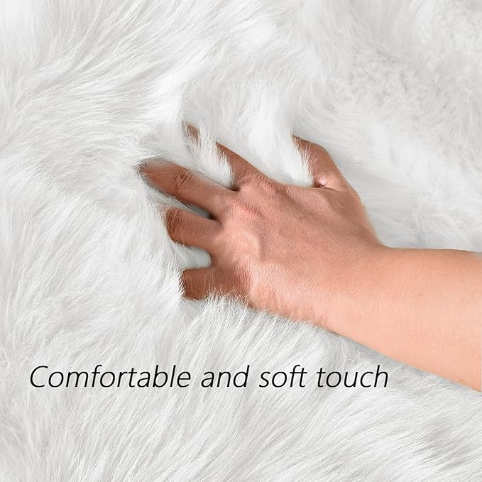 Latepis White Round Rugs 4ft Fuzzy Washable Rug Faux Sheepskin Fur Rug for Bedroom Cushion Fluffy Circle Rugs for Living Room Dorm Room Décor