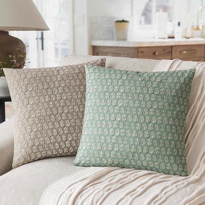 Foindtower Set of 2 Decorative Vintage Floral Print Throw Pillow Covers Neutral Modern Farmhouse Cushion Covers Boho Home Decor for Sofa Couch Chair Bedroom Living Room Outdoor,20×20 Inch,Aqua Blue
