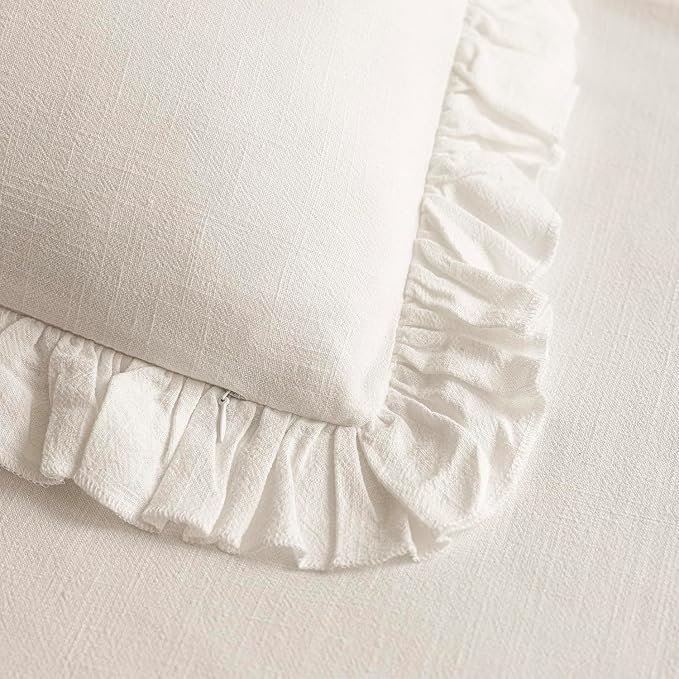 Foindtower Set of 2 Decorative Soild Fringe Ruffle Throw Pillow Covers Soft Boho Farmhouse Cushion Cover Cozy Accent Retro Pillowcase for Couch Sofa Bed Living Room Home Decor,20×20 Inch,White
