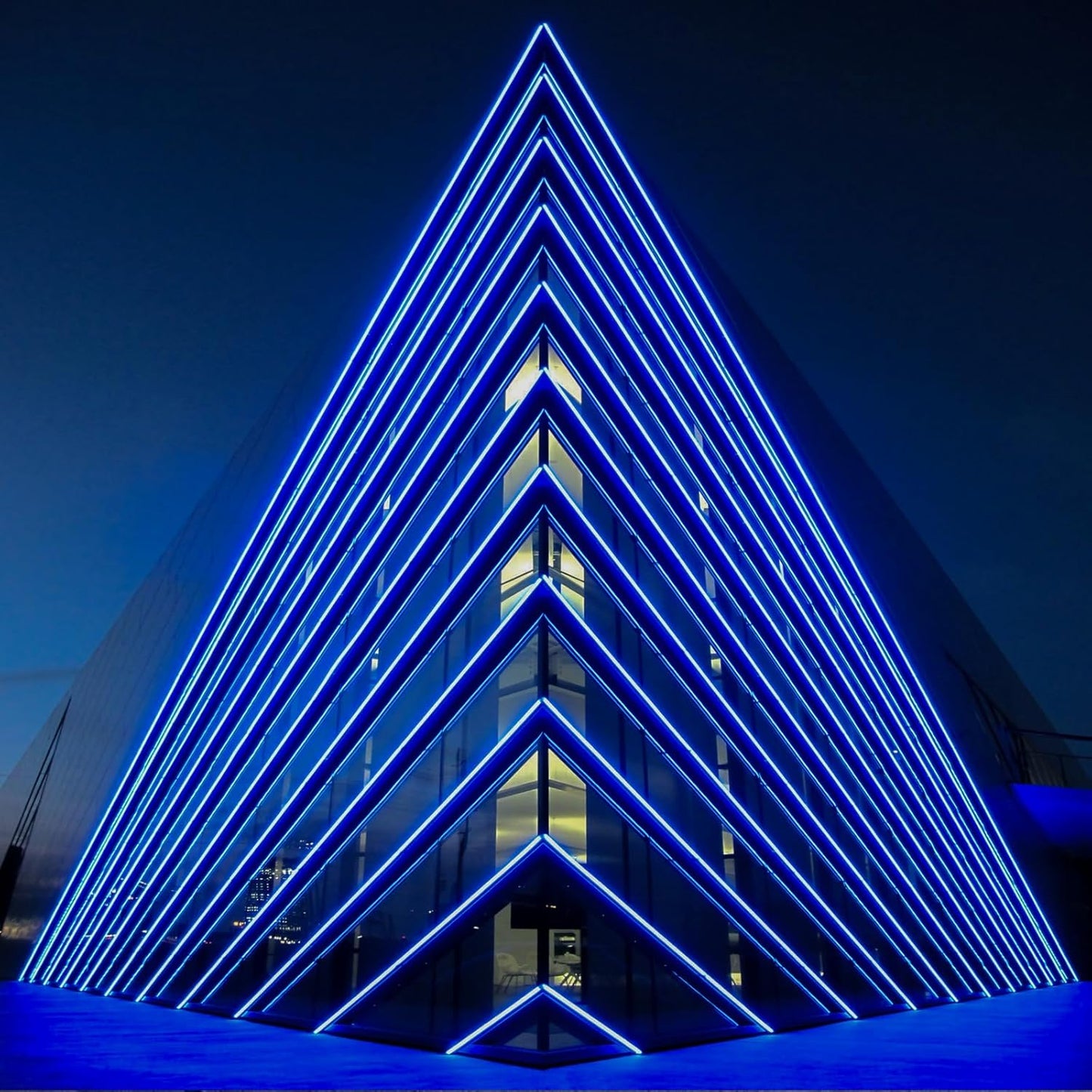 GZBtech Flexible LED Neon Rope Lights 50FT,AC 110-120V Waterproof Strip Light, 120 LEDs/M Cuttable Connectable Neon Lighting for Indoor Outdoor Home Decor/Commercial Building Use-Blue 15M