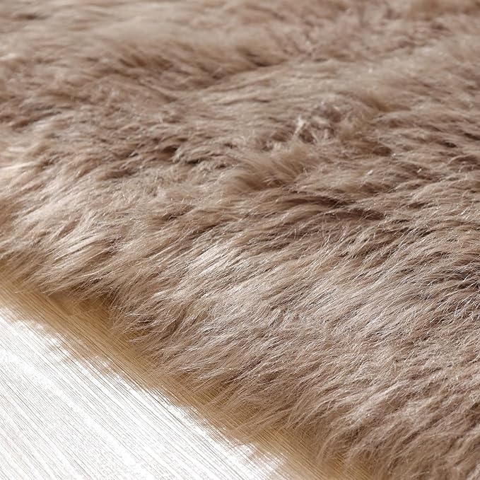 ORINOVA Beige 3ft Round Fluffy Shaggy Rug Washable Soft Area Rug for Living Room Bedroom Cute Room Decor Circle Nursery Rug Faux Fur Carpet