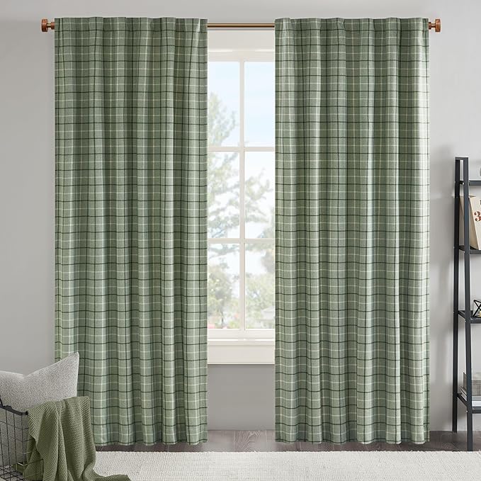 Madison Park Anaheim Cabin Plaid Curtain Window, Thermal Insulated Fleece Lining, Living Room Decor Room Darkening Drape for Bedroom, 1-Single Panel Pack, 50x95, Rod Pocket & Back Tab, Green