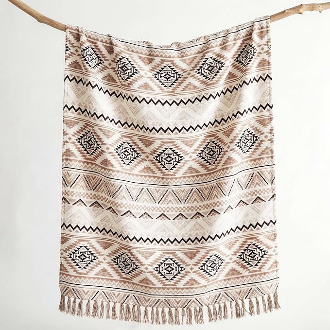 CASAAGUSTO Boho Throw Blanket for Couch - Farmhouse Throw Blanket with Tassel, Western Aztec Blanket,Printed Flannel Bohemian Blanket,Gifts for Women(60x80 Inches, Brown White)