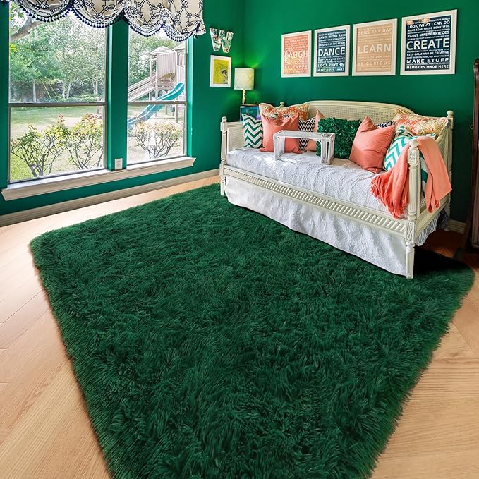 Amdrebio Dark Green Area Rugs for Bedroom Aesthetic, Fluffy Rug for Living Room, Soft Bedside Rugs 4x6 for Kids Room, Teen, Women, Shaggy Throw Carpet for Dorm Classroom Office Nursery, Emerald Green