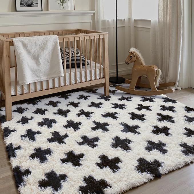 PureCozy Black and White Rug 4x6 for Living Room, Super Soft Modern Shag Rug Washable Fluffy Rugs Indoor Fuzzy Carpet for Bedroom Home Dorm Aesthetic Decor