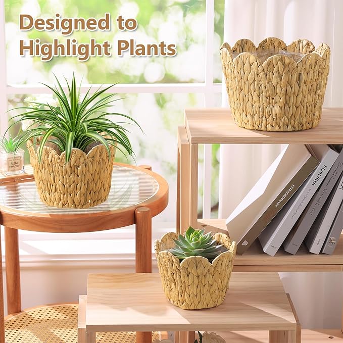 3 Pack Wicker Scalloped Plant Basket, Plant Baskets with Plastic Liner for Indoor, Hand Woven Water Hyacinth Flower Pots Cover Rattan Planter Basket for Home Farmhouse Decor, 10.2"+8.7"+6.7"