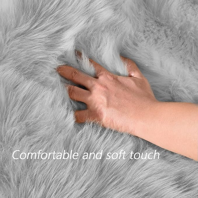 Latepis Round 3ft Small Fur Rug Grey Fluffy Faux Sheepskin Cute Circle Rugs for Bedroom Washable Furry Rug Home Décor