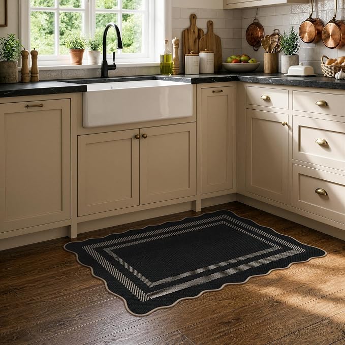 LIVEBOX Scalloped Easy Jute 2x3 Kitchen Rug, Black Front Door Mat Small Indoor Outdoor Rug for Entryway, Washable Non Slip Farmhouse Area Rugs, Tan Neutral Carpet Doormat for Porch Doorway Foyer