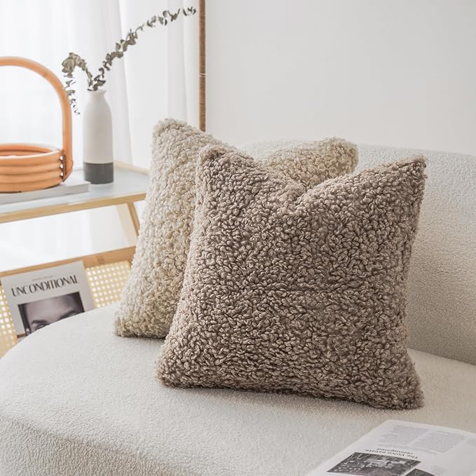 Foindtower 2 Pieces Teddy Faux Fur Throw Pillow Cover Decorative Sherpa Pillow Fuzzy Sheepskin Accent Cushion Case Soft Fleece Pillowcases for Bed Couch Living Room 18x18 Inch Khaki