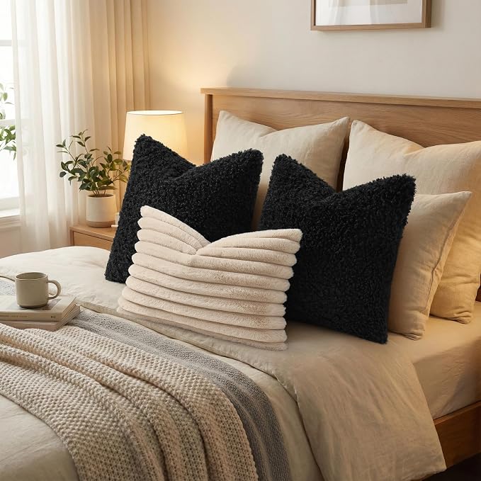 decorUhome Pack of 2 Throw Pillow Covers 18x18 Inch, Faux Fur Decorative Sherpa Pillow Covers Fuzzy Accent Soft Sheepskin Fleece Pillow Cases for Couch Living Room Bed, Black
