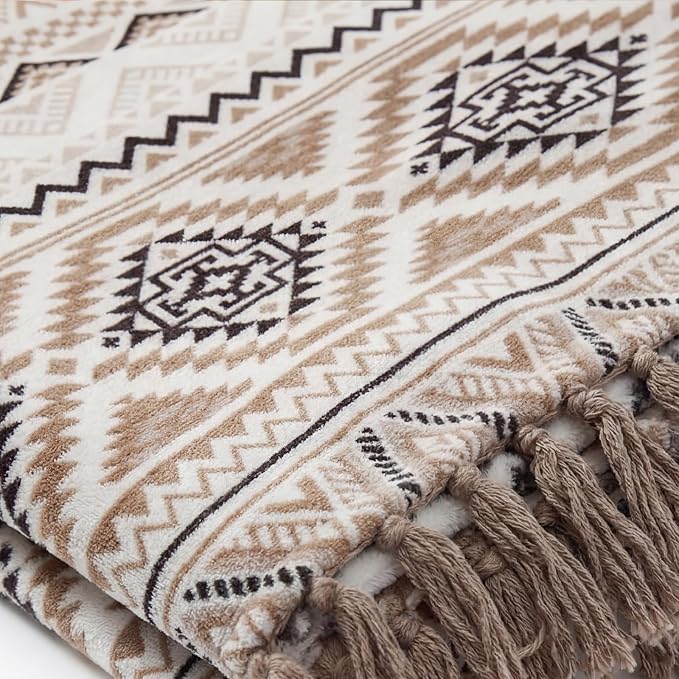 CASAAGUSTO Boho Throw Blanket for Couch - Farmhouse Throw Blanket with Tassel, Western Aztec Blanket,Printed Flannel Bohemian Blanket,Gifts for Women(60x80 Inches, Brown White)