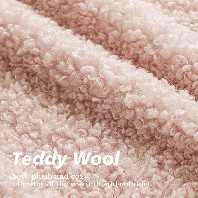 Foindtower 2 Pieces 22x22 Inch Light Pink, Faux Fur Throw Pillow Cover Accent Sherpa Furry Pillow Covers Fuzzy Soft Pillowcases Cozy Sheepskin Decorative Fleece Cushion Case for Bed Couch Living Room