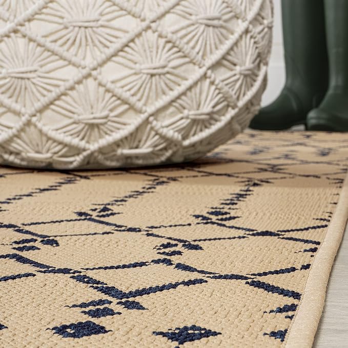 JONATHAN Y Moroccan Geometric Indoor Outdoor Square Area Rug 4X4 Beige/Navy, Ourika Textured Weave for Backyard, Patio, Porch, Easy-Cleaning, High Traffic, Pet-Friendly, Non-Shedding (SMB108H-4SQ)
