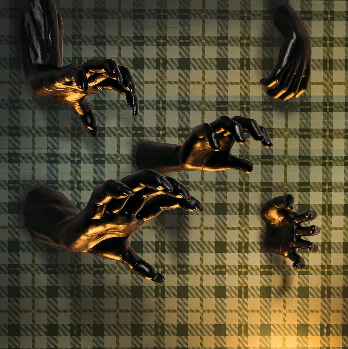 GUTE Creepy Hands Wall Mountable - Hands Hangers Decor, Hand Horror Decorations Aesthetic Goth Gothic Hanging Wall Art Home, House Decoration, Sculpture (Grabbing, 1 Piece)