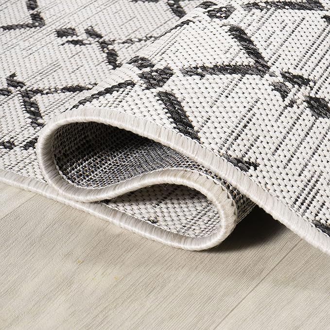 JONATHAN Y Moroccan Geometric Indoor Outdoor Area Rug 9X12 Cream/Black, Ourika Textured Weave for Backyard, Patio, Porch, Easy-Cleaning, High Traffic, Pet-Friendly, Non-Shedding (SMB108I-9)