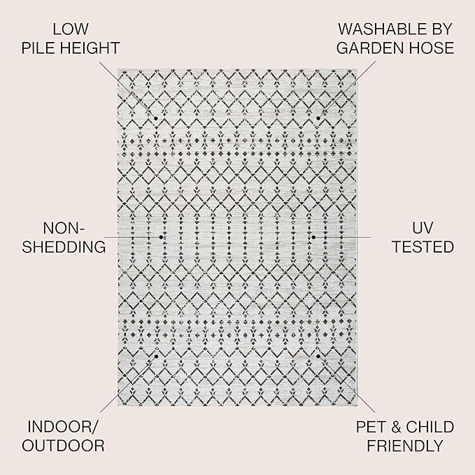 JONATHAN Y Moroccan Geometric Indoor Outdoor Square Area Rug 4X4 Cream/Black, Ourika Textured Weave for Backyard, Patio, Porch, Easy-Cleaning, High Traffic, Pet-Friendly, Non-Shedding (SMB108I-4SQ)