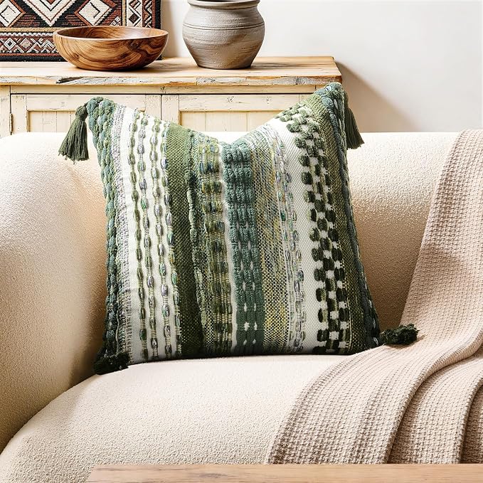 Kevin Textile 18x18 Inch Throw Pillow Cover 1 Pack Boho Decorative Soft Chenille Thread Woven Tufted Textured Square Cushion Case Farmhouse Accent for Living Room Couch Sofa Bed, Green