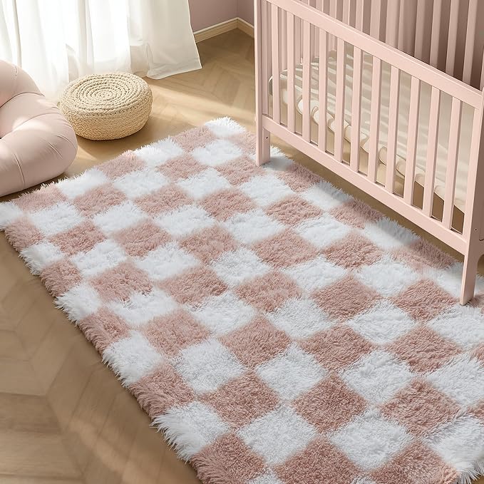 PureCozy Checkered Rug 4x6 for Living Room, Pink and White Modern Shag Rug Super Soft Washable Fluffy Rugs Indoor Office Fuzzy Carpet for Bedroom Home Dorm Aesthetic Decor