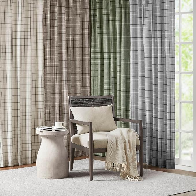 Madison Park Anaheim Cabin Plaid Curtain Window, Thermal Insulated Fleece Lining, Living Room Decor Room Darkening Drape for Bedroom, 1-Single Panel Pack, 50x95, Rod Pocket & Back Tab, Brown